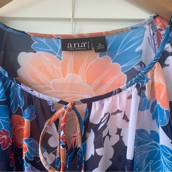 a.n.a Floral Multicolor Print Petite Blue Sheer 3/4 Sleeve Top -Size LP - Picture 4 of 10